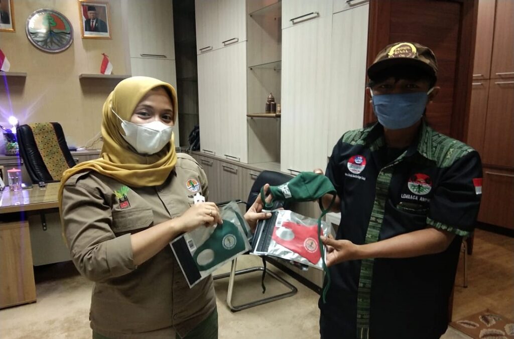 AMPHIBI BAHAS MANAJEMEN POHON BERSAMA BPDASHL CITARUM CILIWUNG